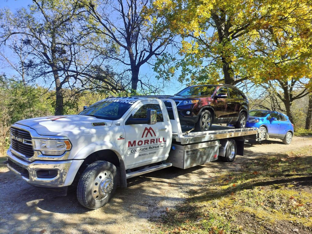 MCR Towing: classic car flatbed transport
